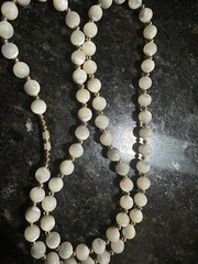 VTG Art Deco Opaline Opalite Opalescent Glass Bead Necklace 29” White