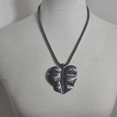 Gunmetal Gray Hammered Metal Heart-Shaped Leaf Pendant Necklace