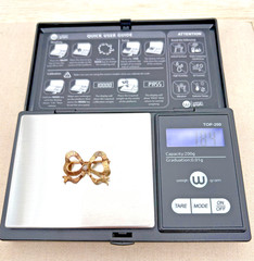 Antique Victorian 10K Gold Engraved Bow Brooch Pin w/ Rose Cut Diamond – 1.84g