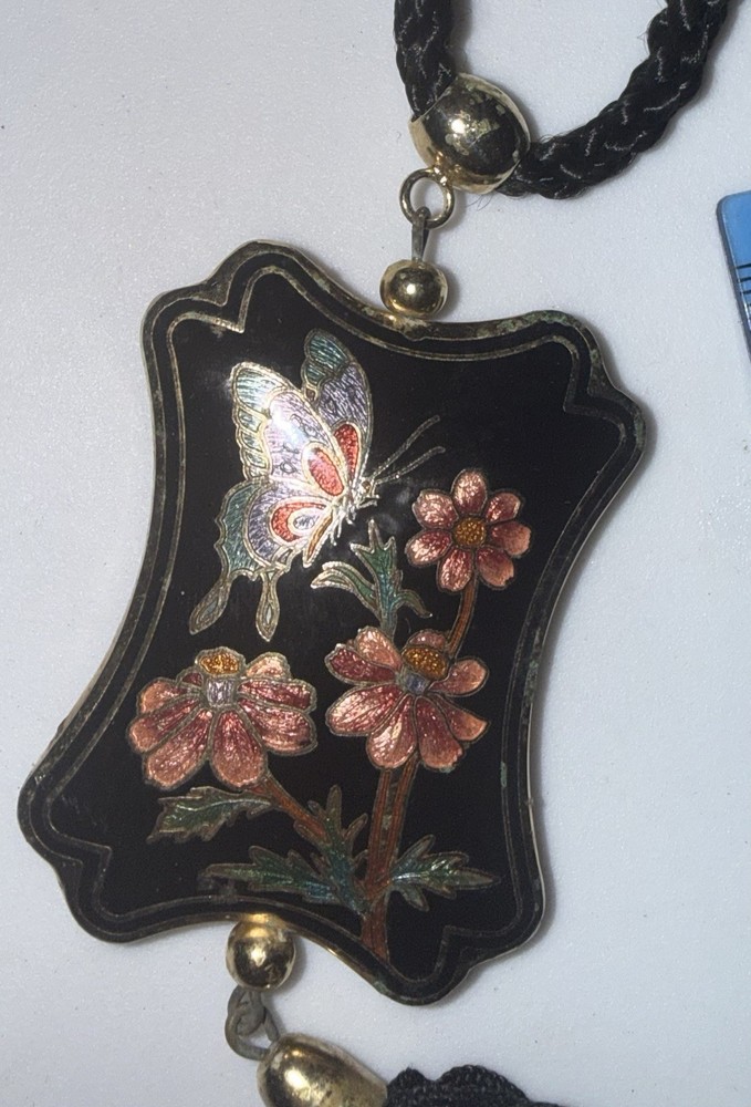Vintage Cloisonné Enamel Pendant – Butterfly & Floral Design on Black – Gold…