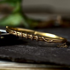 FABULOUS ANTIQUE VICTORIAN ENGLISH 15K GOLD GARNET COILED SNAKE BANGLE 1891