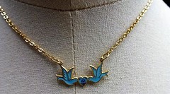 Sarah coventry Vintage Necklace Guilloche Blue Bird Enamel Rose Girl NOS #1181C