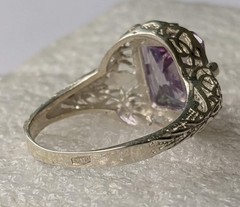 Vintage ring sterling silver 925 Size 9.5 Weight 5.44 g. Amethyst.