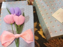 4 Avon Deluxe Spring Crocus Corsage Vintage 1984 New in Box