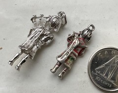 Vintage Sterling LG Charms BAGPIPES TARTAN KILTS SCOTLAND 3d United Kingdom