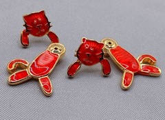 Berebi Red Cat Illusion Earrings Gold Tone Guilloche Enamel Pierced Front Back